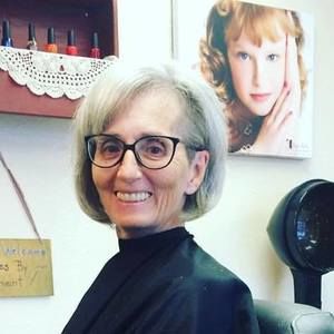 Meet your Posher, Julia